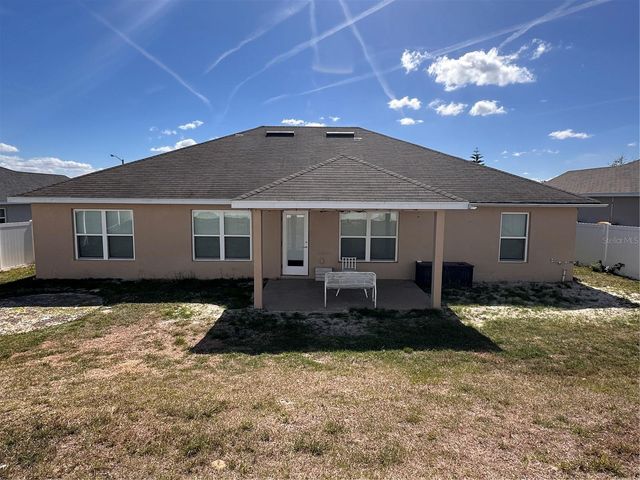 402 EDITH DRIVE, Fruitland Park, FL 34731