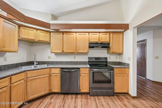 1847 MACKENZIE Court N, Middleburg, FL 32068