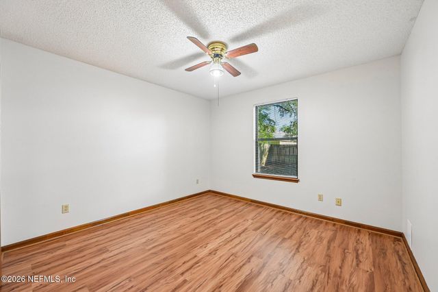 1847 MACKENZIE Court N, Middleburg, FL 32068
