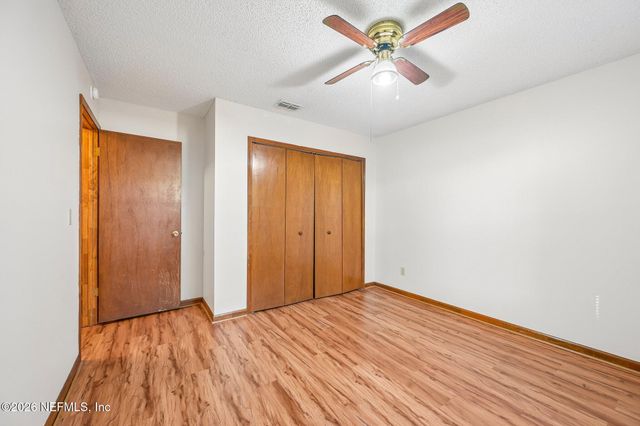 1847 MACKENZIE Court N, Middleburg, FL 32068
