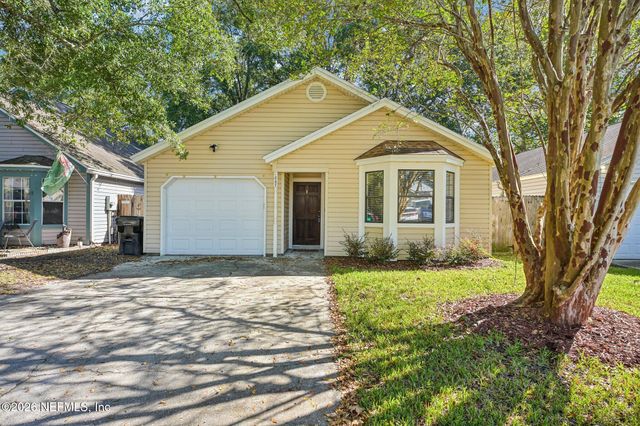 1847 MACKENZIE Court N, Middleburg, FL 32068