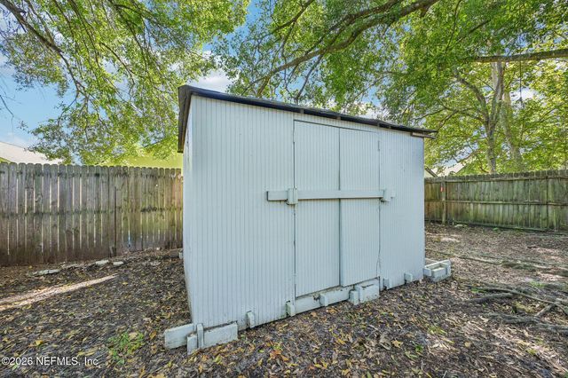 1847 MACKENZIE Court N, Middleburg, FL 32068