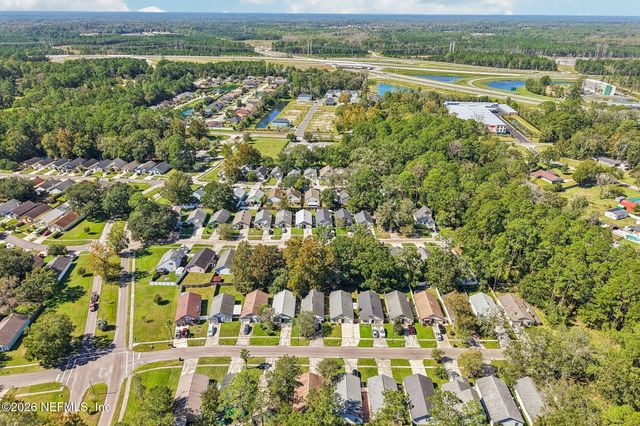 1847 MACKENZIE Court N, Middleburg, FL 32068