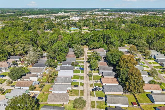 1847 MACKENZIE Court N, Middleburg, FL 32068