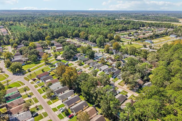 1847 MACKENZIE Court N, Middleburg, FL 32068