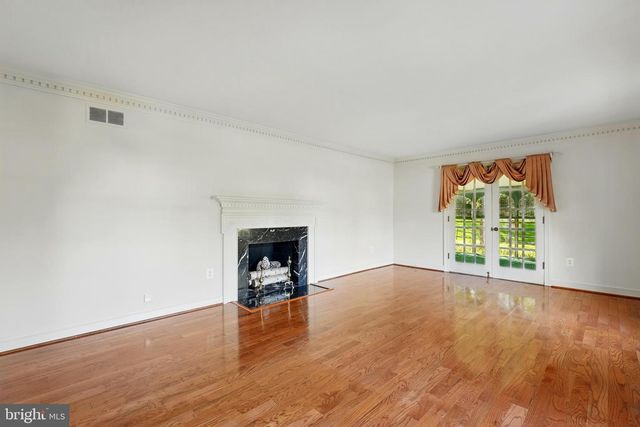 9421 BEAUREGARD AVE, Manassas, VA 20110
