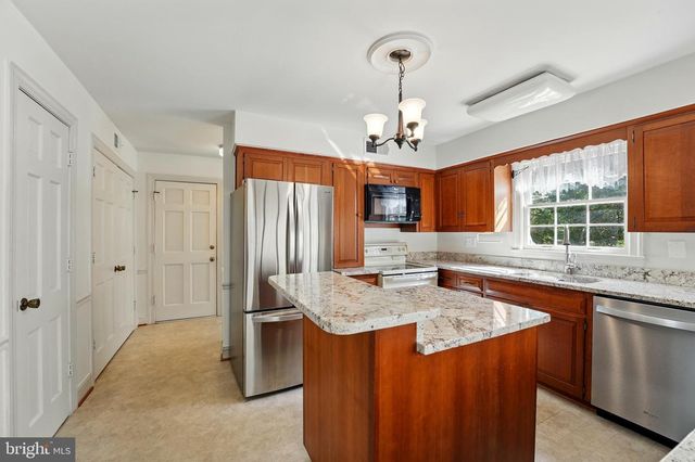9421 BEAUREGARD AVE, Manassas, VA 20110