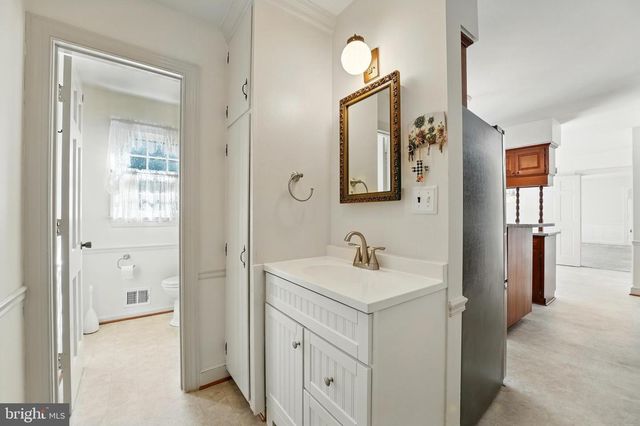 9421 BEAUREGARD AVE, Manassas, VA 20110