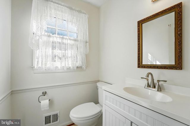 9421 BEAUREGARD AVE, Manassas, VA 20110