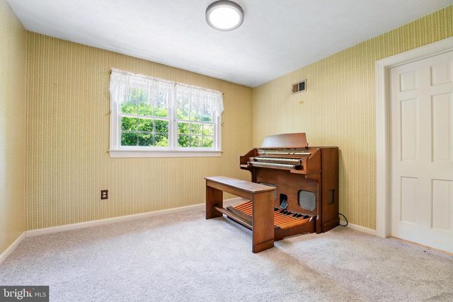 9421 BEAUREGARD AVE, Manassas, VA 20110