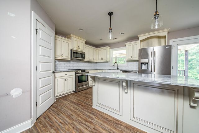 250 Lee Road 2207, Salem, AL 36874