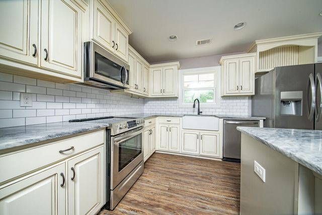 250 Lee Road 2207, Salem, AL 36874