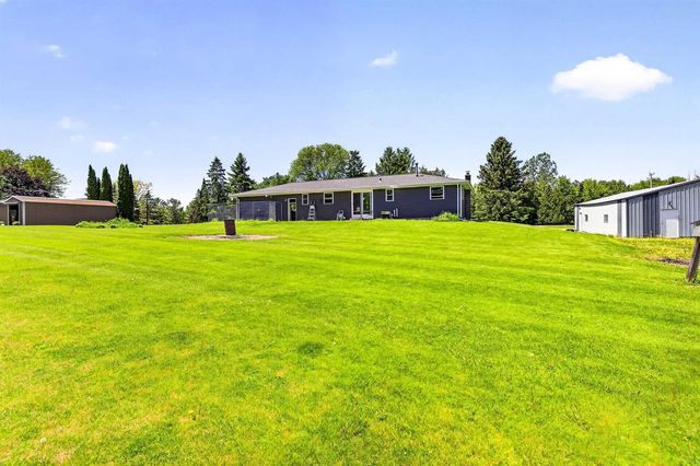 N978 NORTH ROAD, Hortonville, WI 54944