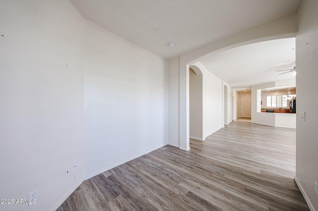 12679 W LOWDEN Road, Peoria, AZ 85383