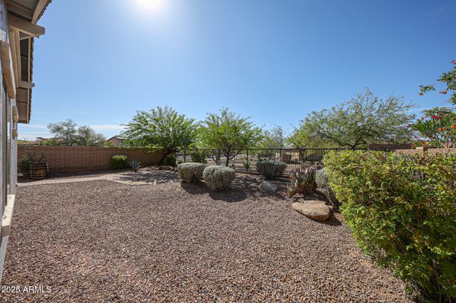 12679 W LOWDEN Road, Peoria, AZ 85383