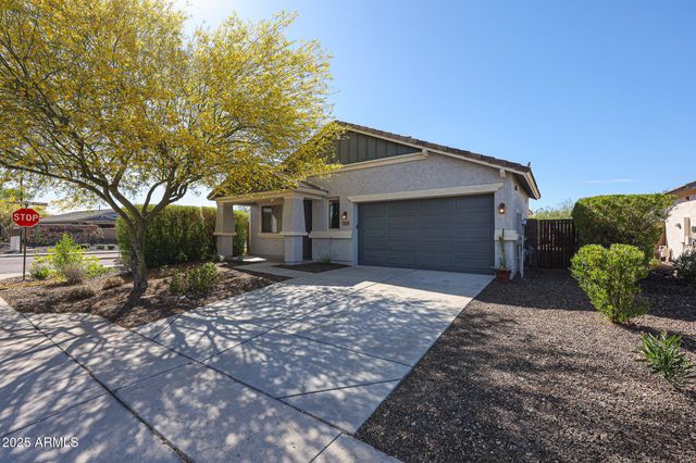 12679 W LOWDEN Road, Peoria, AZ 85383