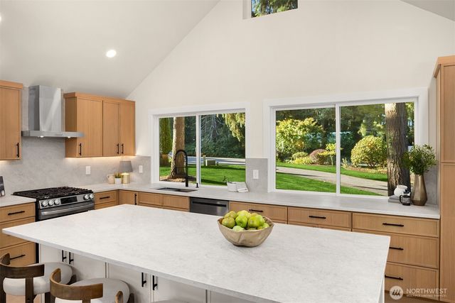 21229 NE 14th Place, Sammamish, WA 98074