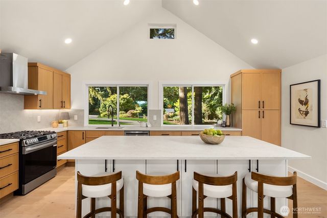 21229 NE 14th Place, Sammamish, WA 98074