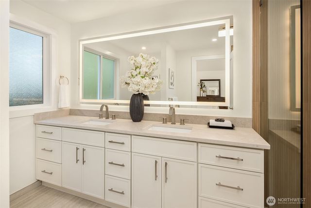 21229 NE 14th Place, Sammamish, WA 98074