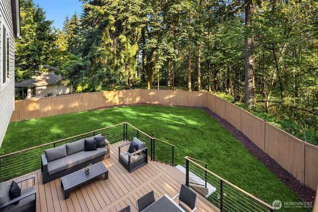 21229 NE 14th Place, Sammamish, WA 98074