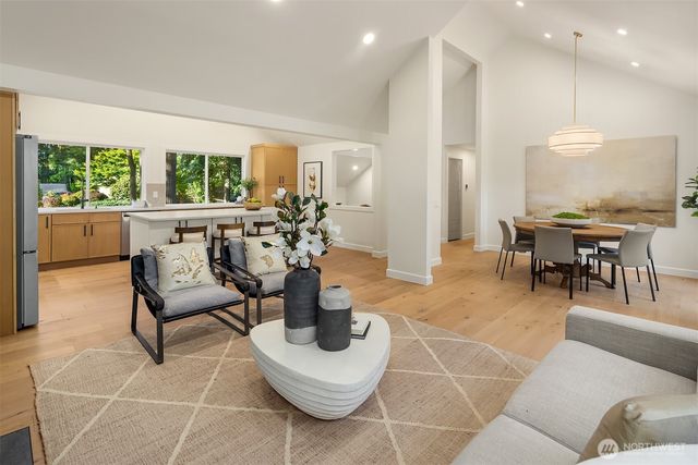 21229 NE 14th Place, Sammamish, WA 98074
