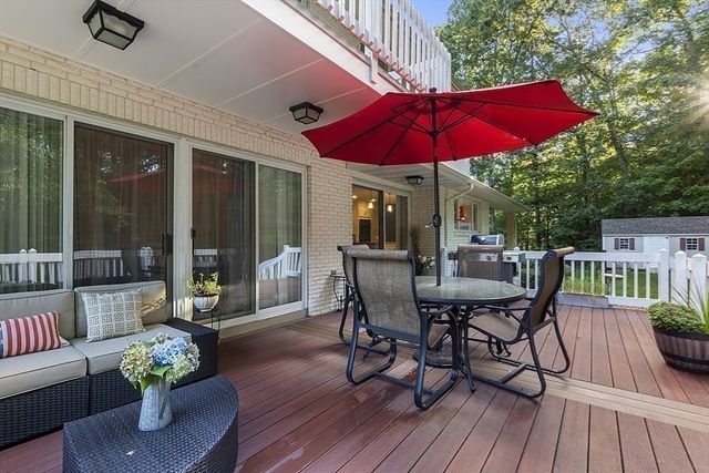 16 Fox Run Lane, Salem, NH 03079