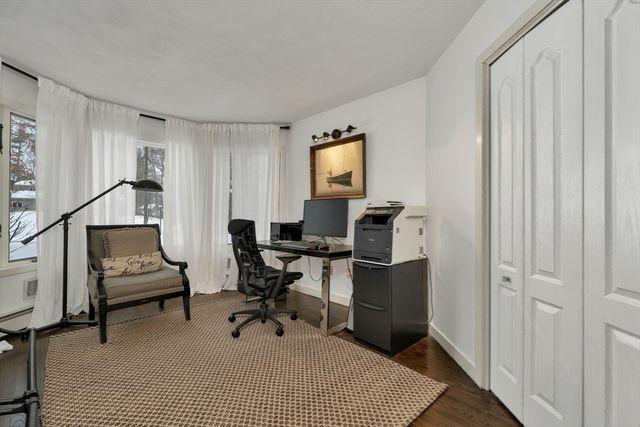 16 Fox Run Lane, Salem, NH 03079