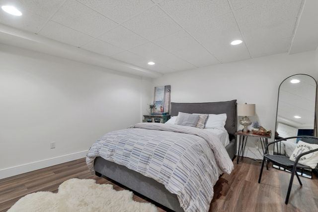 16 Fox Run Lane, Salem, NH 03079
