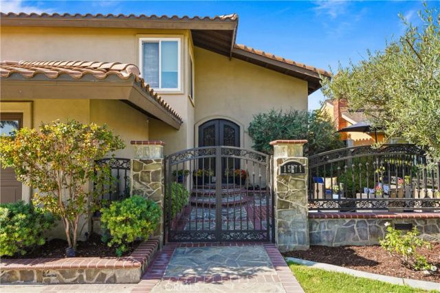 1571 W Tedmar, Anaheim, CA 92802