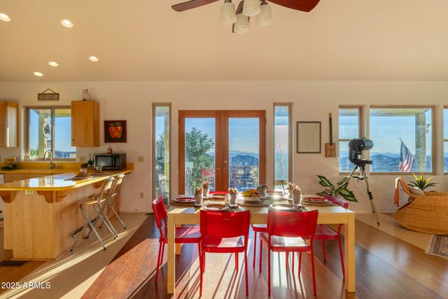 5975 W AURORA HILLS Road, Morristown, AZ 85342