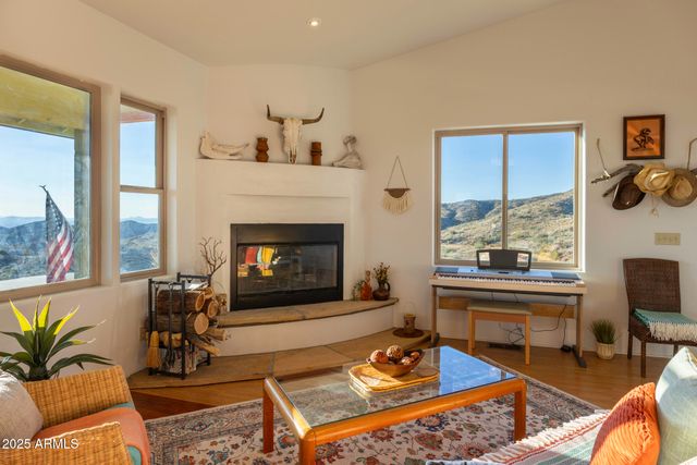 5975 W AURORA HILLS Road, Morristown, AZ 85342