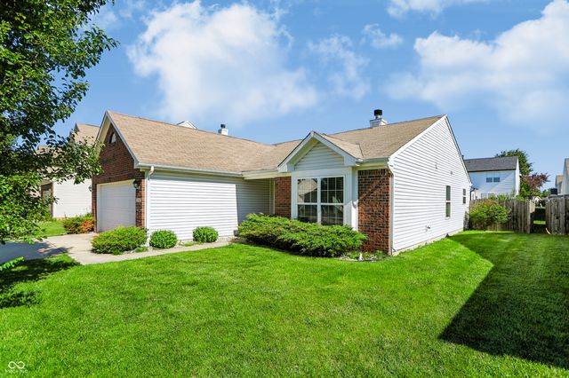 3442 Enclave Lane, Greenwood, IN 46143