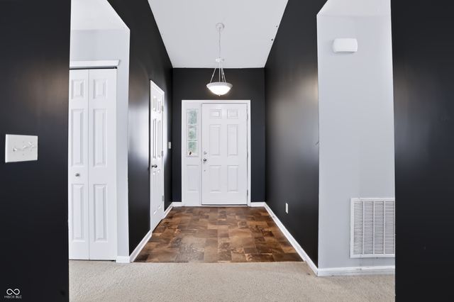 3442 Enclave Lane, Greenwood, IN 46143