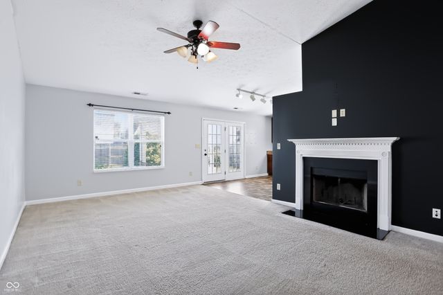 3442 Enclave Lane, Greenwood, IN 46143