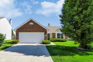 3442 Enclave Lane, Greenwood, IN 46143