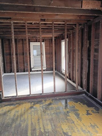 416 E Creighton Avenue, Fort Wayne, IN 46803