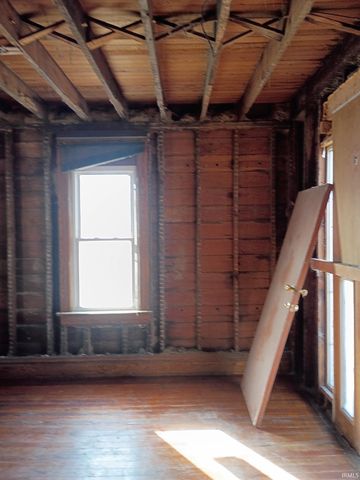 416 E Creighton Avenue, Fort Wayne, IN 46803