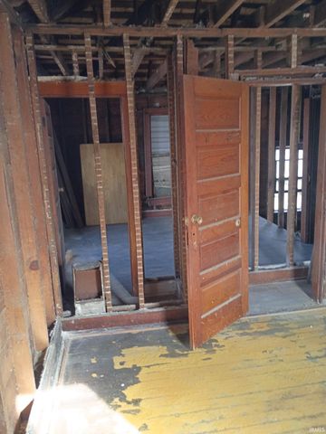 416 E Creighton Avenue, Fort Wayne, IN 46803