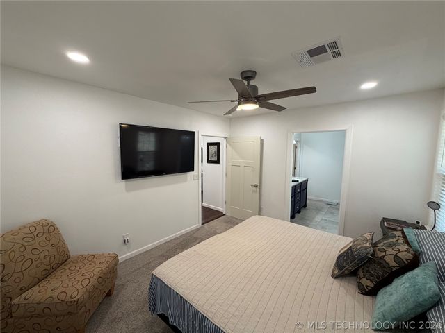 60 N Timberlane Cove Road, Cleveland, OK 74020