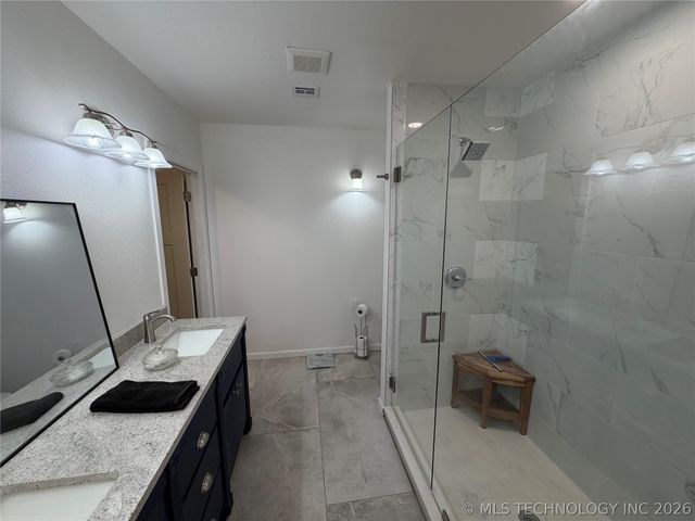 60 N Timberlane Cove Road, Cleveland, OK 74020