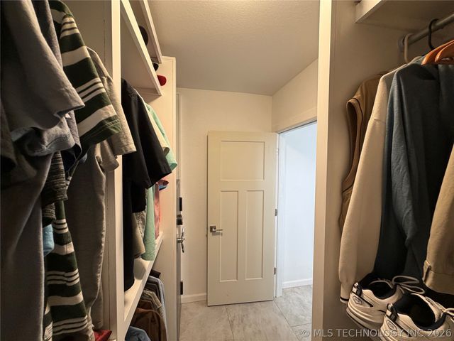 60 N Timberlane Cove Road, Cleveland, OK 74020