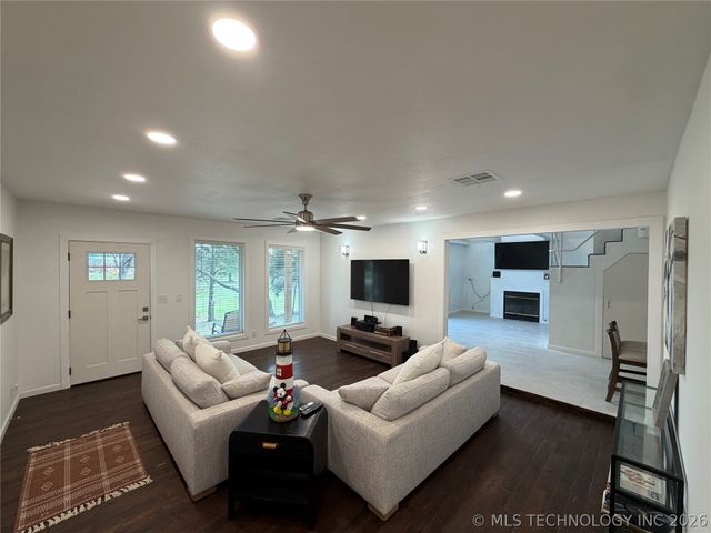 60 N Timberlane Cove Road, Cleveland, OK 74020