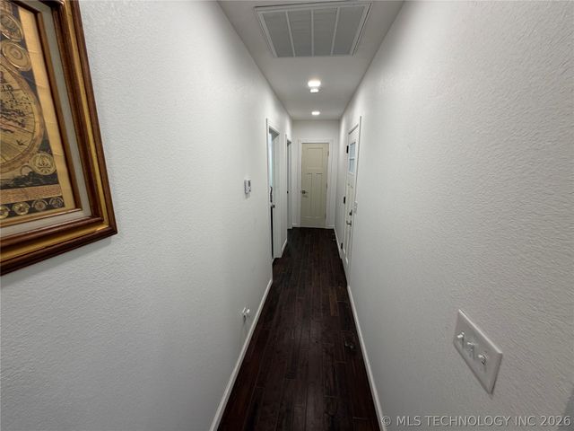 60 N Timberlane Cove Road, Cleveland, OK 74020