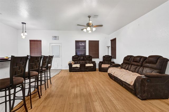 21300 Heritage Forest Lane, Porter, TX 77365