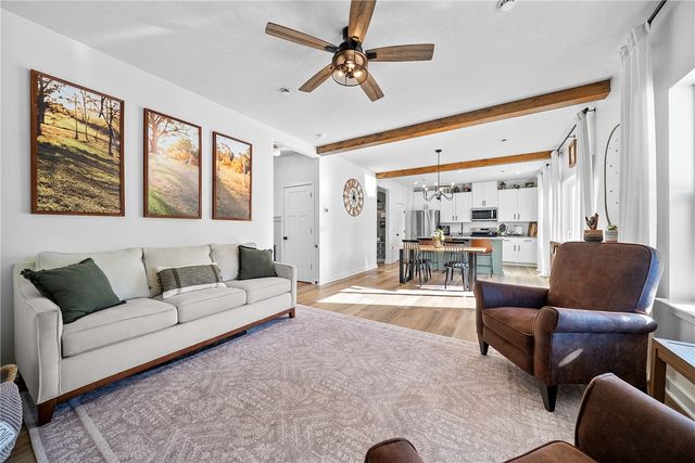 125 Hidden Springs Dr, Connoquenessing Boro, PA 16053