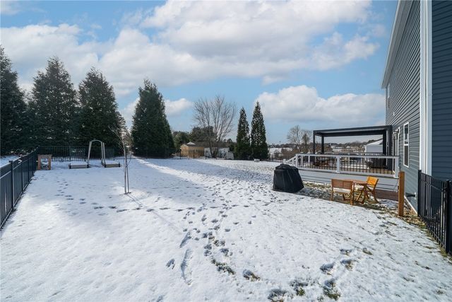 125 Hidden Springs Dr, Connoquenessing Boro, PA 16053