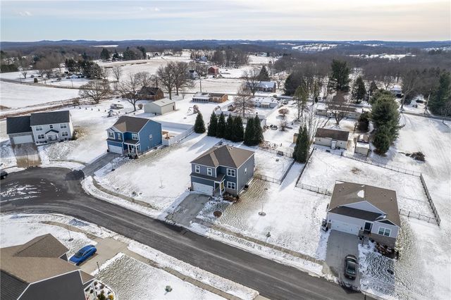 125 Hidden Springs Dr, Connoquenessing Boro, PA 16053