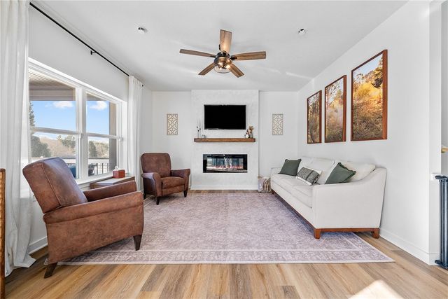 125 Hidden Springs Dr, Connoquenessing Boro, PA 16053