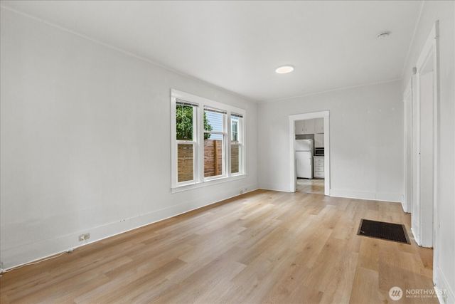 7361 17th Avenue NW, Seattle, WA 98117