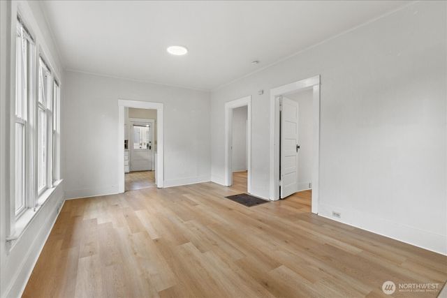 7361 17th Avenue NW, Seattle, WA 98117